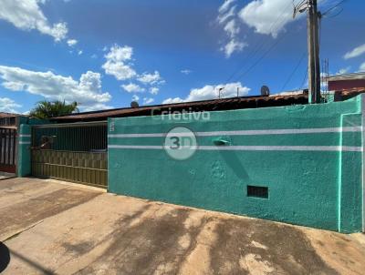 Casa para Venda, em Ourinhos, bairro Jardim Colmbia, 3 dormitrios, 2 banheiros