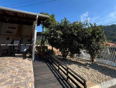 Casa de Praia para Venda, em Bombinhas, bairro Bairro Jos Amndio, 2 dormitrios, 3 banheiros, 1 sute, 2 vagas