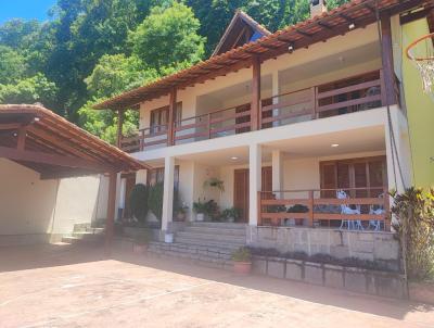 Casa para Locao, em Terespolis, bairro Taumaturgo, 5 dormitrios, 4 banheiros, 3 vagas