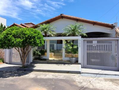 Casa para Venda, em Bom Despacho, bairro So Jos, 3 dormitrios, 3 banheiros, 1 sute, 2 vagas