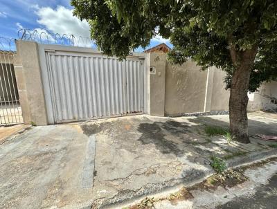 Casa para Locao, em Lins, bairro Pasetto, 3 dormitrios, 1 banheiro, 2 vagas