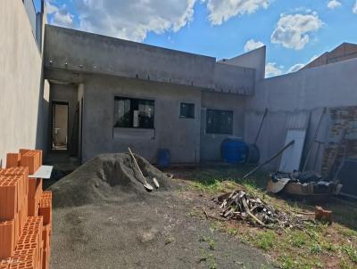 Casa para Venda, em Apucarana, bairro Residencial Araucria, 3 dormitrios, 1 banheiro, 1 vaga