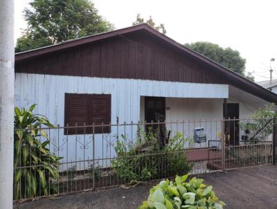 Casa para Locao, em Crissiumal, bairro CENTRO, 3 dormitrios, 1 banheiro, 1 vaga