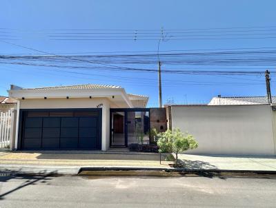 Casa para Venda, em Lins, bairro Parque Aeroporto, 3 dormitórios, 4 banheiros, 1 suíte, 3 vagas