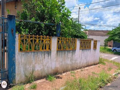 Casa para Venda, em Ourinhos, bairro Vila So Luiz, 2 dormitrios, 2 banheiros, 1 vaga
