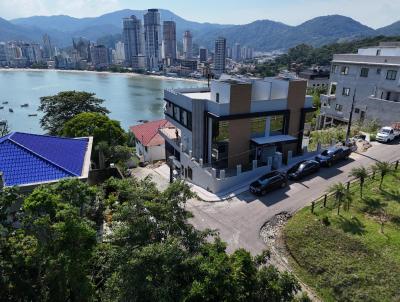 Casa para Venda, em Itapema, bairro CANTO DA PRAIA, 4 dormitórios, 4 banheiros, 4 suítes, 4 vagas