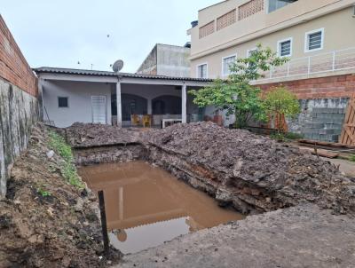 Casa para Venda, em Itanham, bairro Jardim Laranjeiras, 2 dormitrios, 1 banheiro, 4 vagas