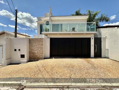 Casa para Venda, em Lins, bairro Residencial Morumbi, 3 dormitórios, 4 banheiros, 1 suíte, 3 vagas