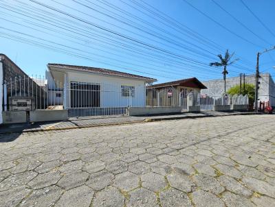 Casa para Venda, em So Jos, bairro Nossa Senhora do Rosrio, 6 dormitrios, 3 banheiros, 1 sute, 2 vagas