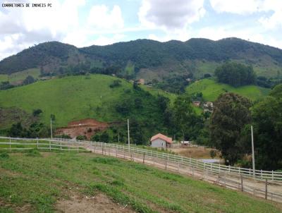 Chcara para Venda, em Poos de Caldas, bairro Centro, 2 dormitrios, 1 banheiro, 1 vaga
