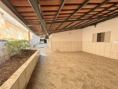 Casa para Venda, em Coronel Fabriciano, bairro Silvio Pereira 2, 1 dormitrio, 1 banheiro, 1 vaga