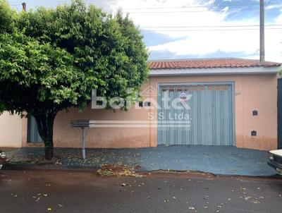 Casa para Locao, em Batatais, bairro Jardim Miguel Valenciano, 2 dormitrios, 1 banheiro, 4 vagas