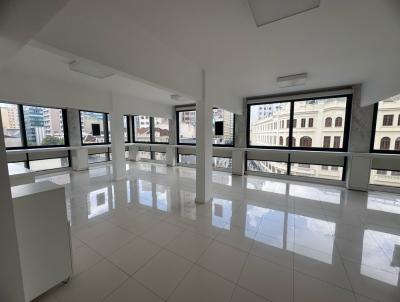 Sala Comercial/Usada para Locao, em Curitiba, bairro Centro, 2 banheiros