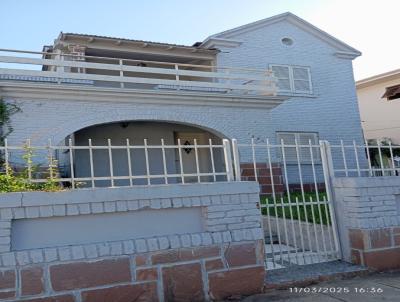 Casa para Locao, em Cachoeira do Sul, bairro Centro, 3 dormitrios, 2 banheiros, 4 vagas