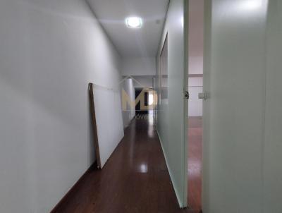 Loja Comercial para Locao, em Terespolis, bairro Vrzea, 3 banheiros