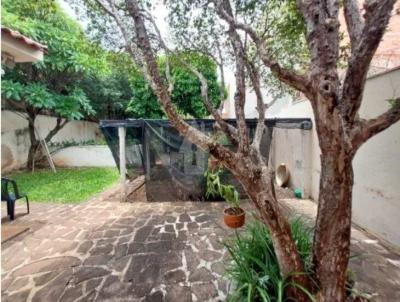 Casa / Sobrado para Venda, em Ribeiro Preto, bairro Centro, 3 dormitrios, 2 banheiros, 5 vagas