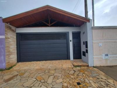 Casa para Venda, em , bairro Centro, 3 dormitrios, 1 banheiro, 1 sute, 2 vagas