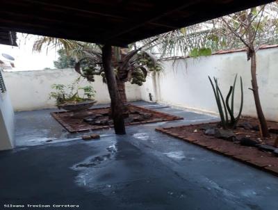 Casa para Venda, em Presidente Prudente, bairro JARDIM IMPERIAL, 2 dormitrios, 2 banheiros, 1 sute, 3 vagas