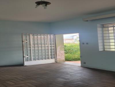 Casa para Venda, em Belo Horizonte, bairro Pompéia, 4 dormitórios, 2 banheiros, 2 vagas