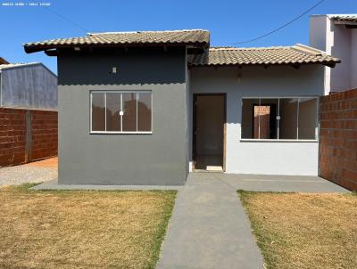 Casa 2 dormitrios para Venda, em Lucas do Rio Verde, bairro Jardim Amaznia, 2 dormitrios, 1 banheiro, 1 vaga