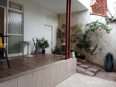 Casa para Venda, em Belo Horizonte, bairro Alpio de Melo, 3 dormitrios, 1 banheiro, 1 sute, 2 vagas