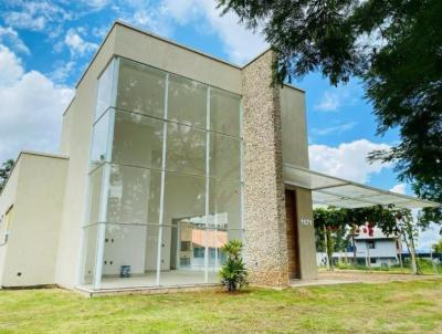 Casa para Venda, em Juiz de Fora, bairro Salvaterra, 3 dormitrios, 1 sute, 3 vagas