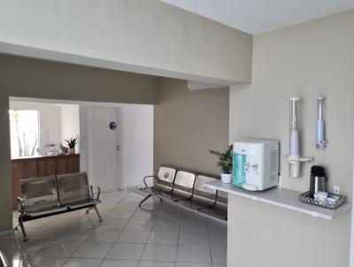 Comercial para Locao, em Mogi das Cruzes, bairro Vila Oliveira, 2 banheiros, 8 vagas
