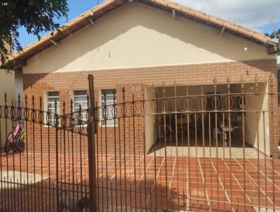 Casa para Venda, em Leme, bairro Jardim So Jos, 3 dormitrios, 1 banheiro, 3 vagas