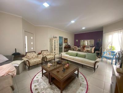 Casa para Venda, em Itatiba, bairro Giardino D` Itália, 3 dormitórios, 4 banheiros, 2 suítes, 4 vagas