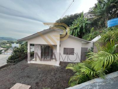 Casa para Venda, em Concrdia, bairro Industririos, 2 dormitrios, 2 banheiros, 1 sute