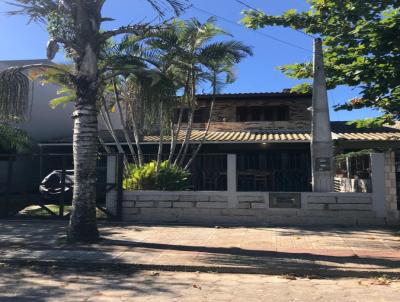 Casa para Venda, em Garopaba, bairro Centro, 3 dormitrios, 2 banheiros, 1 sute, 2 vagas