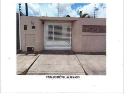 Casa para Venda, em Arapiraca, bairro Braslia, 3 dormitrios, 3 banheiros, 2 sutes, 2 vagas