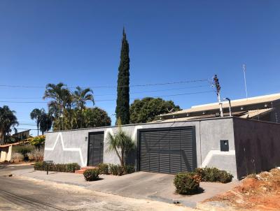 Casa para Venda, em Goinia, bairro Jardim Califrnia, 5 dormitrios, 3 banheiros, 2 sutes, 3 vagas