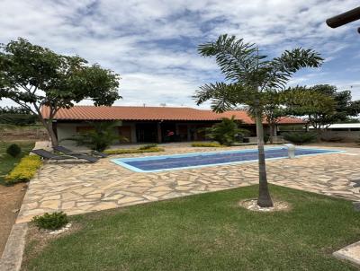 Chcara para Venda, em Braslia, bairro Taguatinga Centro (Taguatinga), 3 dormitrios, 3 banheiros, 1 sute, 17 vagas