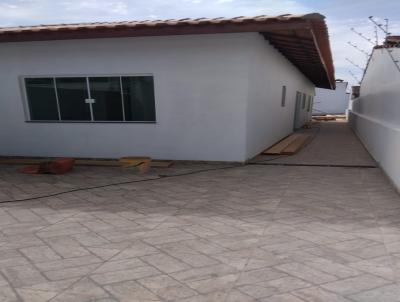 Casa para Venda, em Itanhaém, bairro Bopiranga, 2 dormitórios, 1 banheiro, 2 vagas