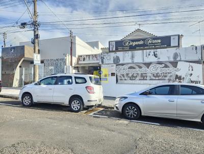 Casa para Venda, em Araguari, bairro Centro