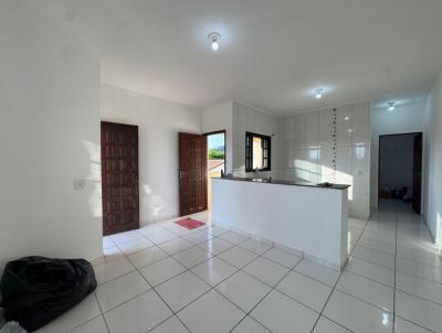 Casa Sobreposta para Venda, em Itanhaém, bairro Nossa Senhora do Sion, 1 dormitório, 1 banheiro, 2 vagas