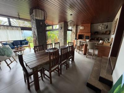 Casa para Venda, em Nova Friburgo, bairro Crrego D`Antas, 4 dormitrios, 3 banheiros, 1 sute, 3 vagas
