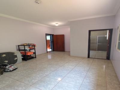 Casa para Venda, em Campo Grande, bairro Tiradentes, 4 dormitrios, 5 banheiros, 1 sute, 4 vagas