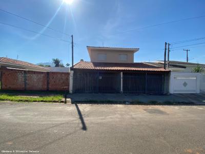 Casa para Locao, em Santo Antnio da Platina, bairro Centro, 3 dormitrios, 2 banheiros, 1 vaga
