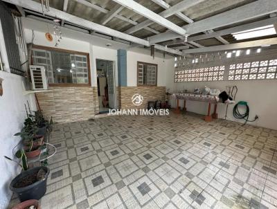 Casa para Venda, em Paranagu, bairro Parque So Joo, 3 dormitrios, 1 banheiro, 1 vaga