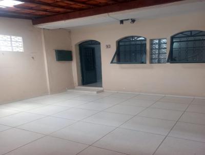Casa para Venda, em Taubaté, bairro Centro, 2 dormitórios, 4 banheiros, 2 suítes, 2 vagas