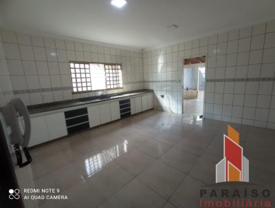 Casa para Venda, em Uberlndia, bairro Santa Mnica, 4 dormitrios, 2 banheiros, 1 sute, 3 vagas