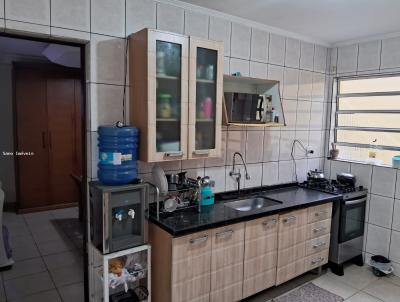 Casa / Sobrado para Venda, em , bairro Conjunto do Bosque, 3 dormitórios, 3 banheiros, 1 suíte, 4 vagas