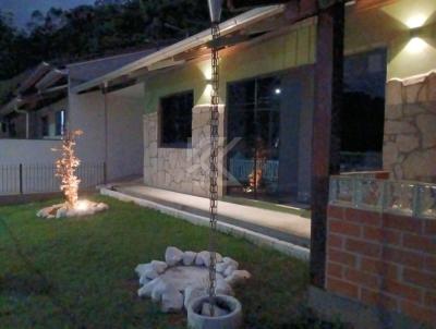 Casa para Venda, em Gaspar, bairro Gaspar Grande, 3 dormitórios, 2 banheiros, 2 vagas