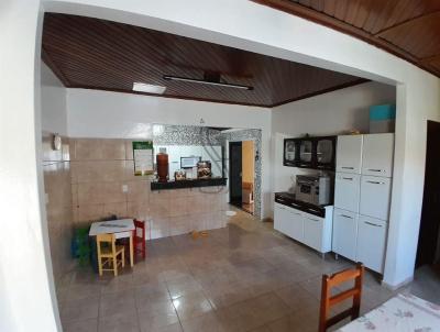 Casa para Venda, em Barretos, bairro Cristiano de Carvalho, 3 dormitrios, 2 banheiros, 1 sute, 2 vagas