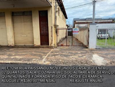 Casa para Locao, em Araguari, bairro CENTRO