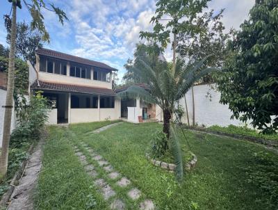 Casa em Condomnio para Venda, em Guapimirim, bairro Iconha, 3 dormitrios, 3 banheiros, 1 sute, 2 vagas