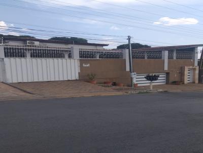 Casa para Locao, em Cuiab, bairro Aras, 6 dormitrios, 2 banheiros, 3 sutes, 6 vagas