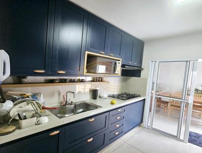 Casa para Venda, em Botucatu, bairro Loteamento Bem Te Vi II, 3 dormitórios, 2 banheiros, 1 suíte, 2 vagas
